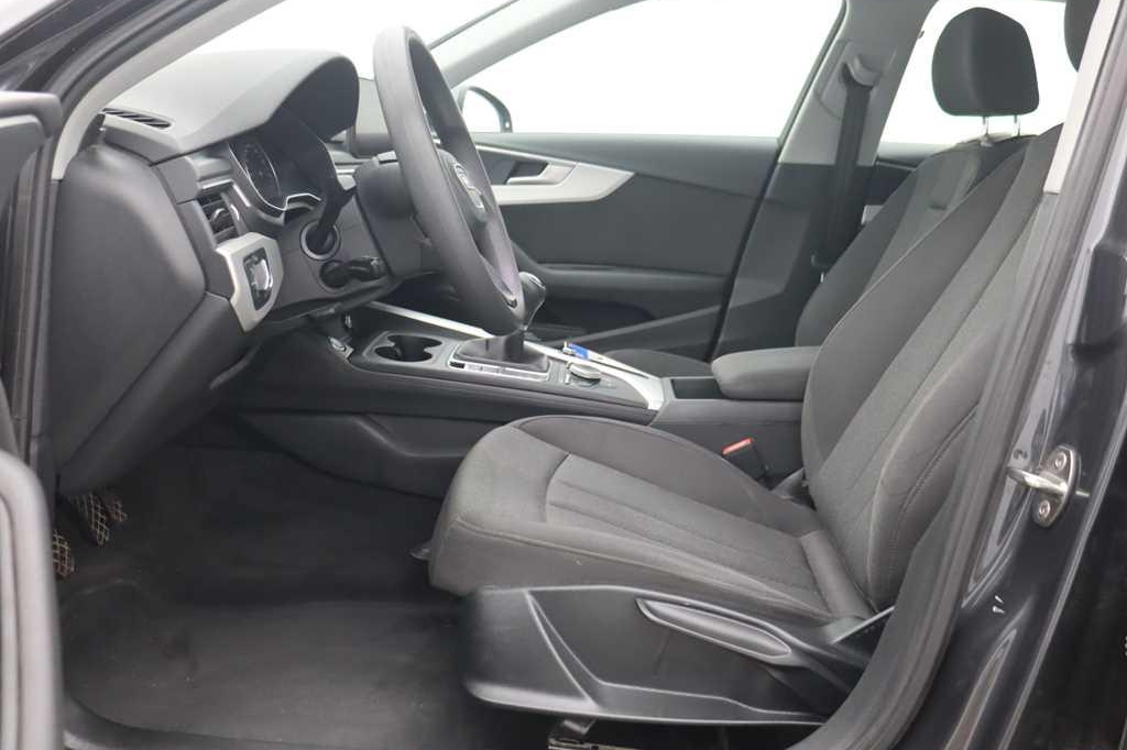 Audi A4 Avant 2016 фото 3