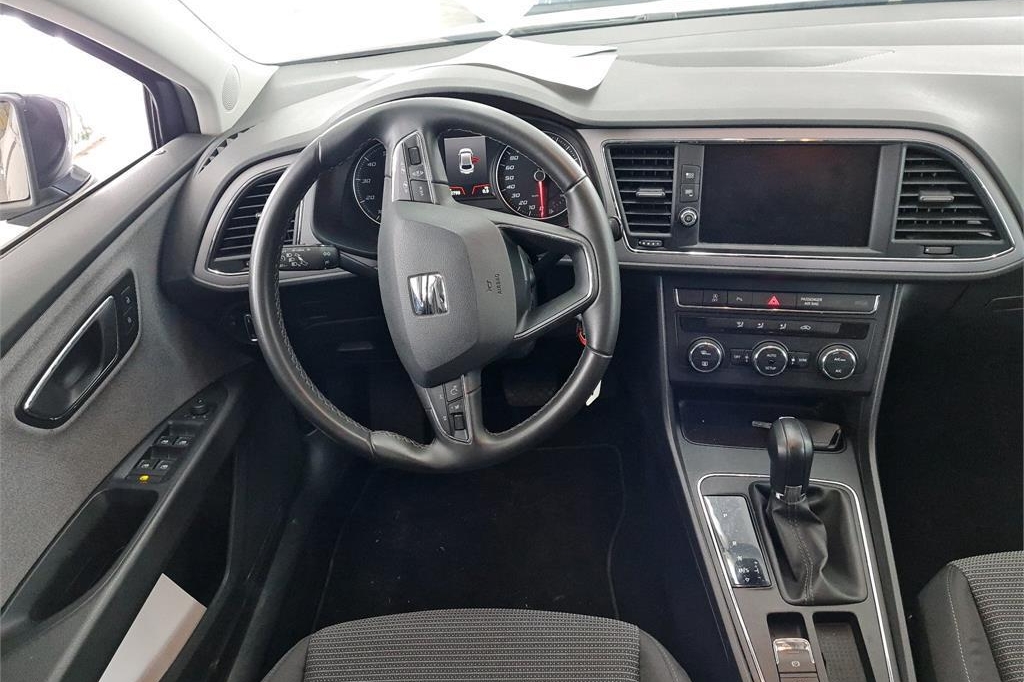 SEAT Leon 2019 фото 1