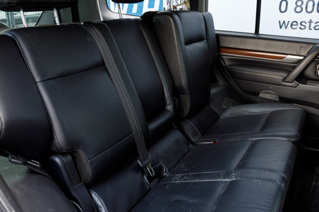 Mitsubishi Pajero GLS 2008 photo 17