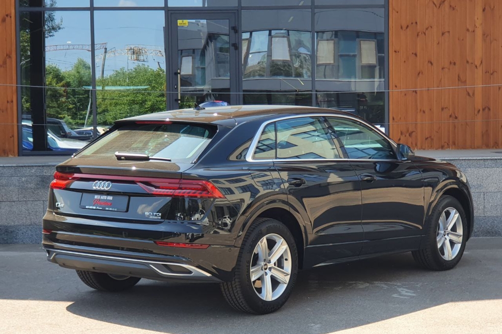 Audi Q8 50 TDI 2023 photo 5