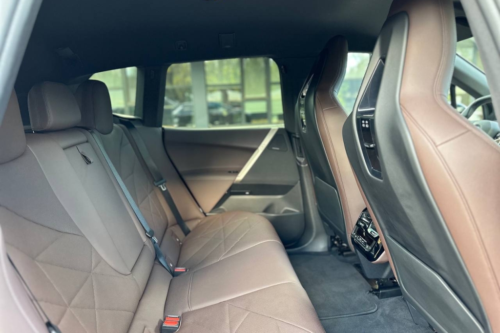 BMW iX xDrive40 2021 photo 17