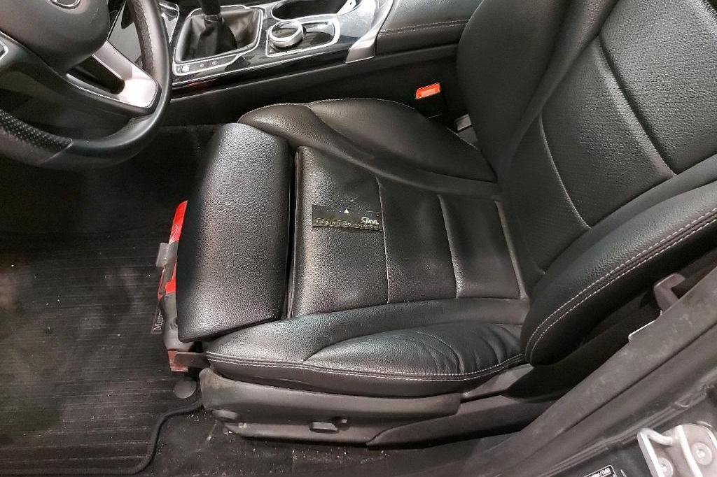 Mercedes-Benz C-Klasse 2016 photo 20