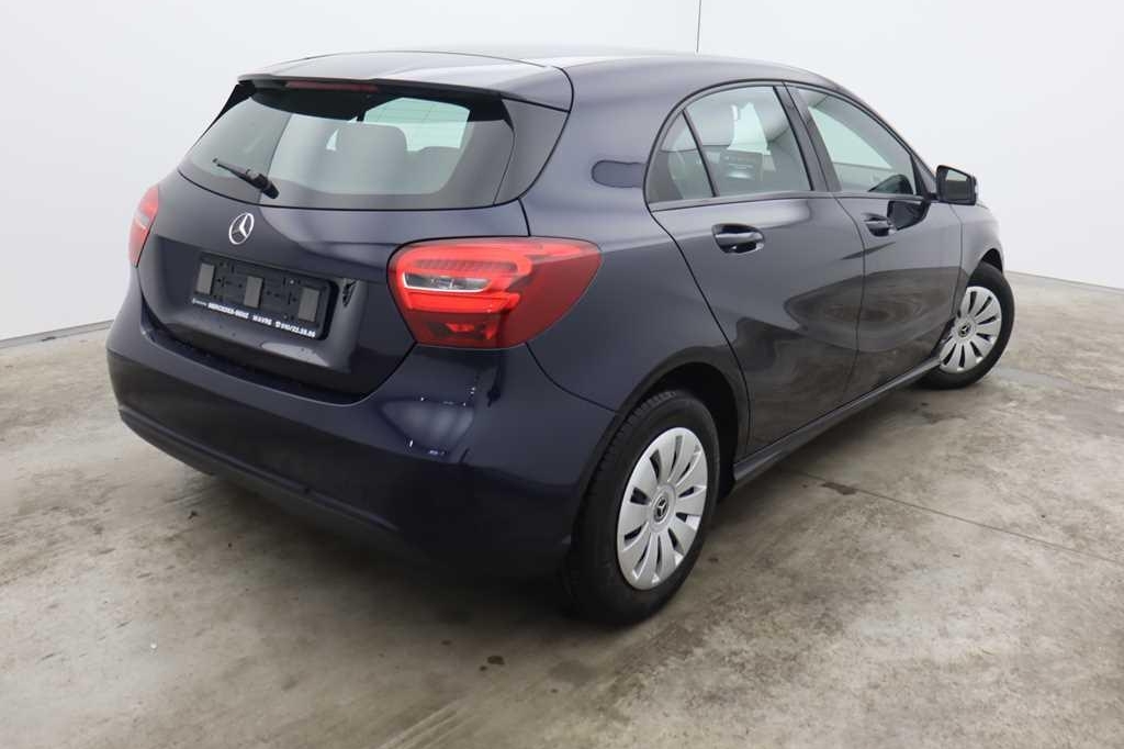 Mercedes-Benz A-Klasse 2017 photo 1