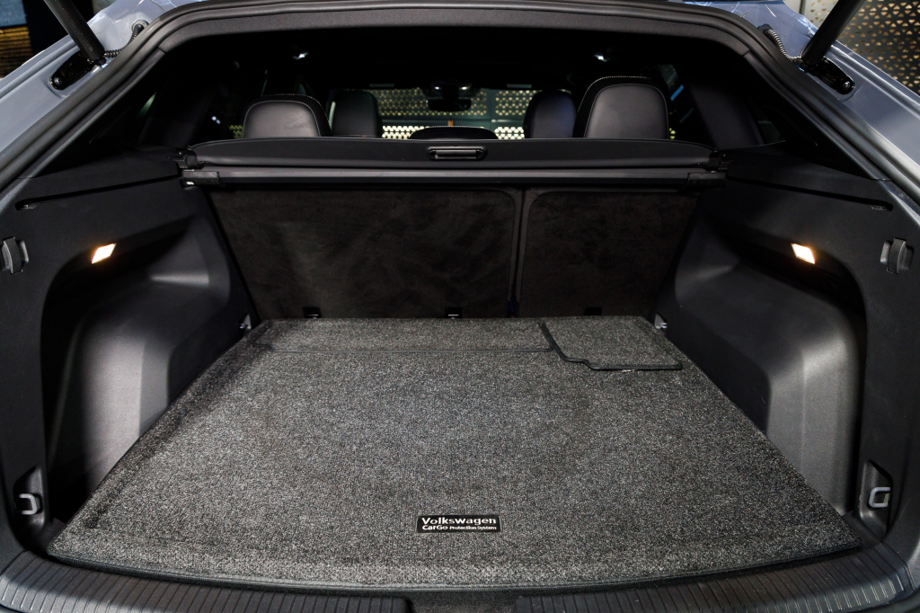 Volkswagen Atlas Cross Sport SEL Premium R-Line 2021 photo 48