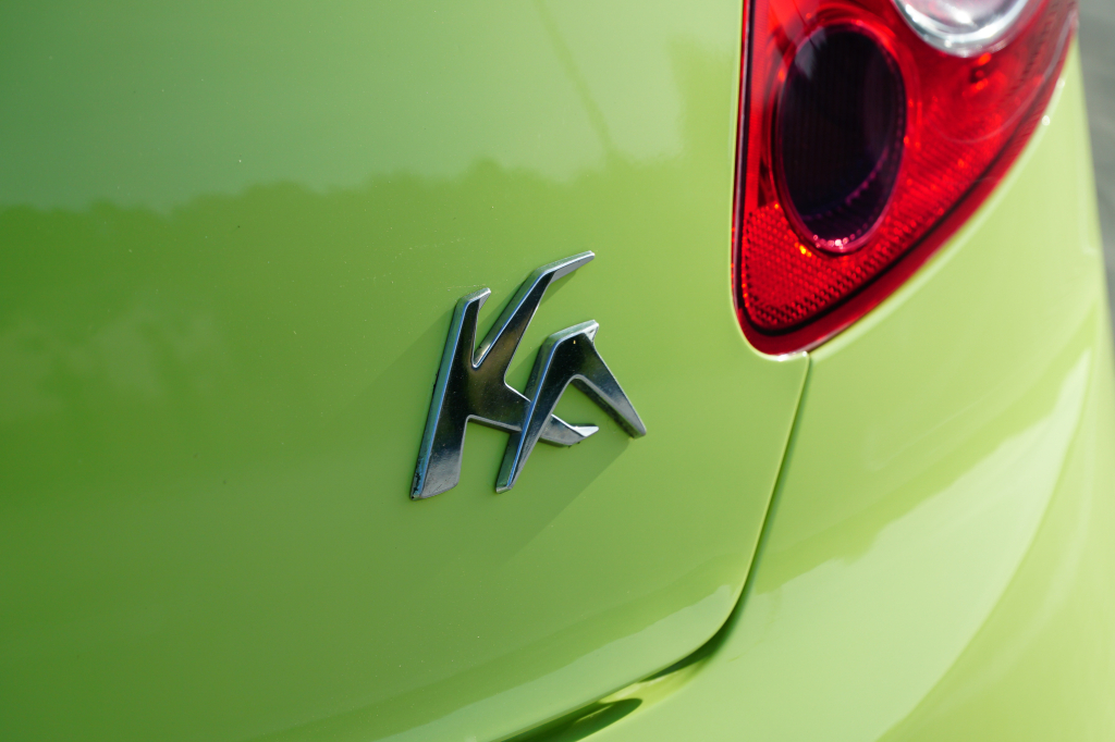 Ford KA photo 19