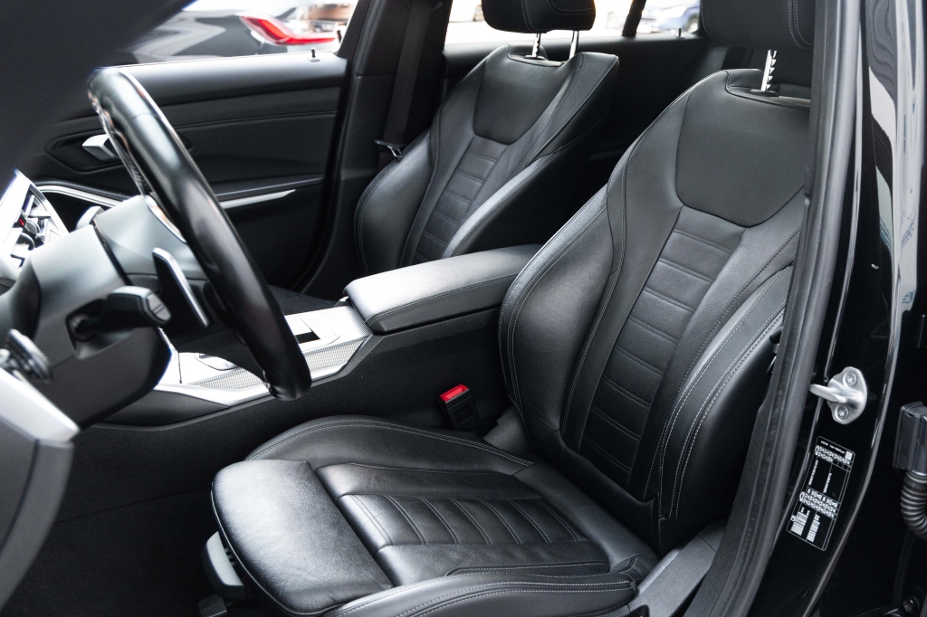 BMW 3 Series 320d 2019 фото BMW 3 Series 320d 2019 фото 15