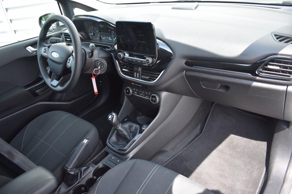 Ford Fiesta 2018 photo 3