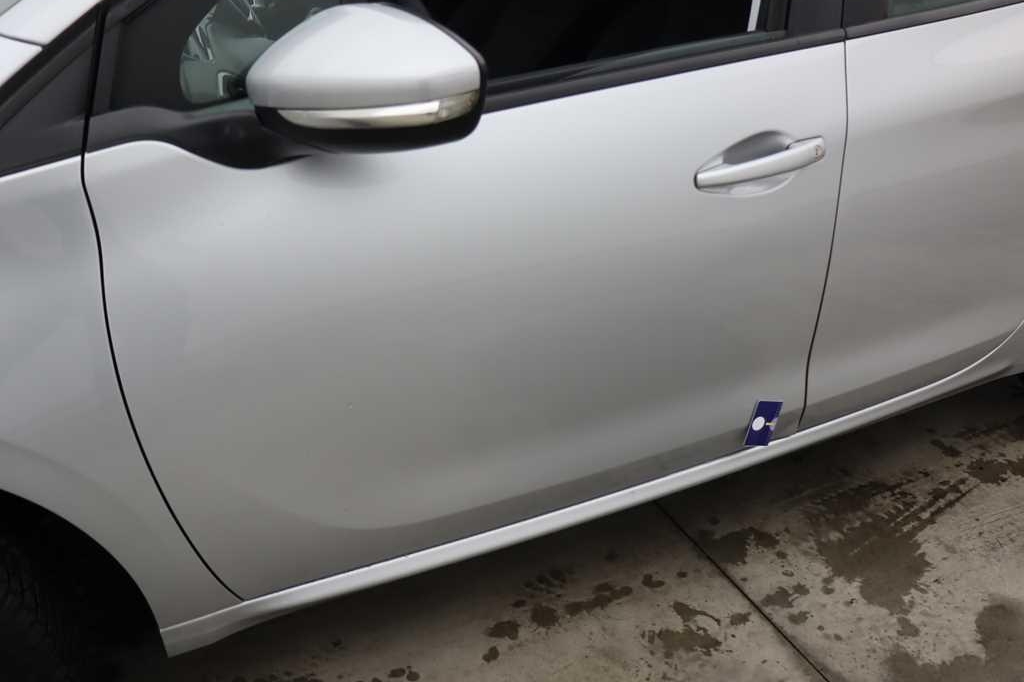 Peugeot 208 2017 photo 22