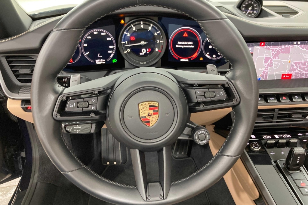 Porsche 992 Cabrio 2020 photo 2