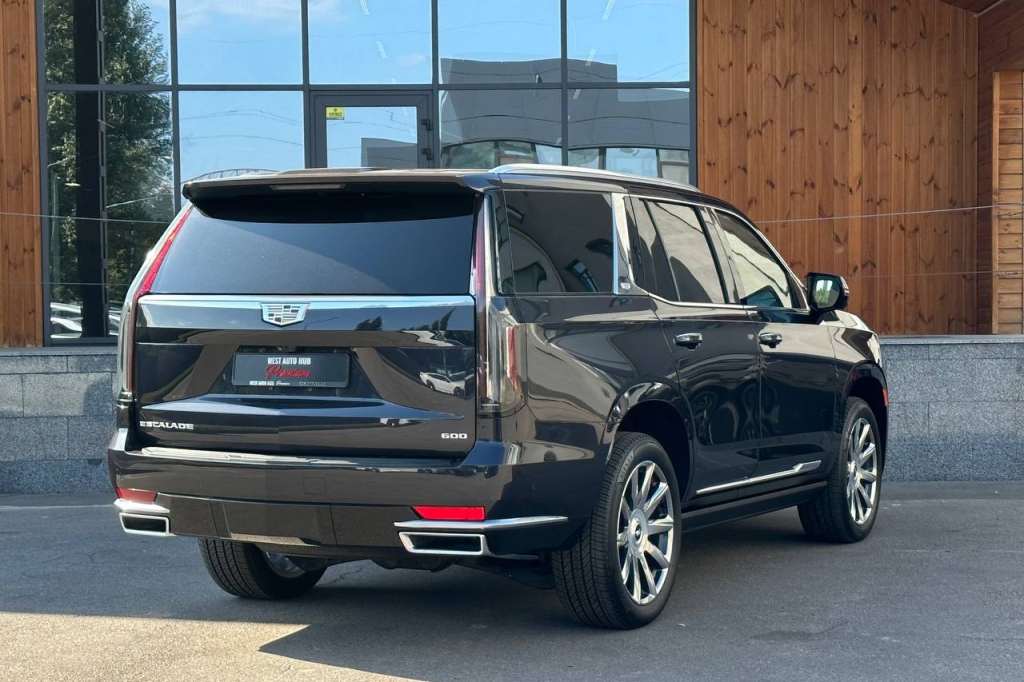 Cadillac Escalade PLATINUM 4WD 2022 фото Cadillac Escalade PLATINUM 4WD 2022 фото 6