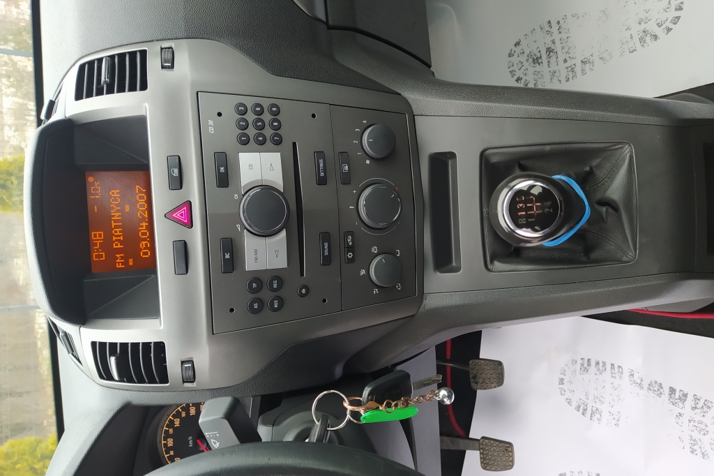 Opel Zafira 2007 photo 14