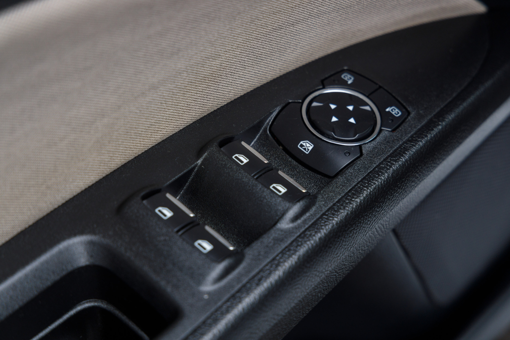 Ford Fusion S 2019 фото 16