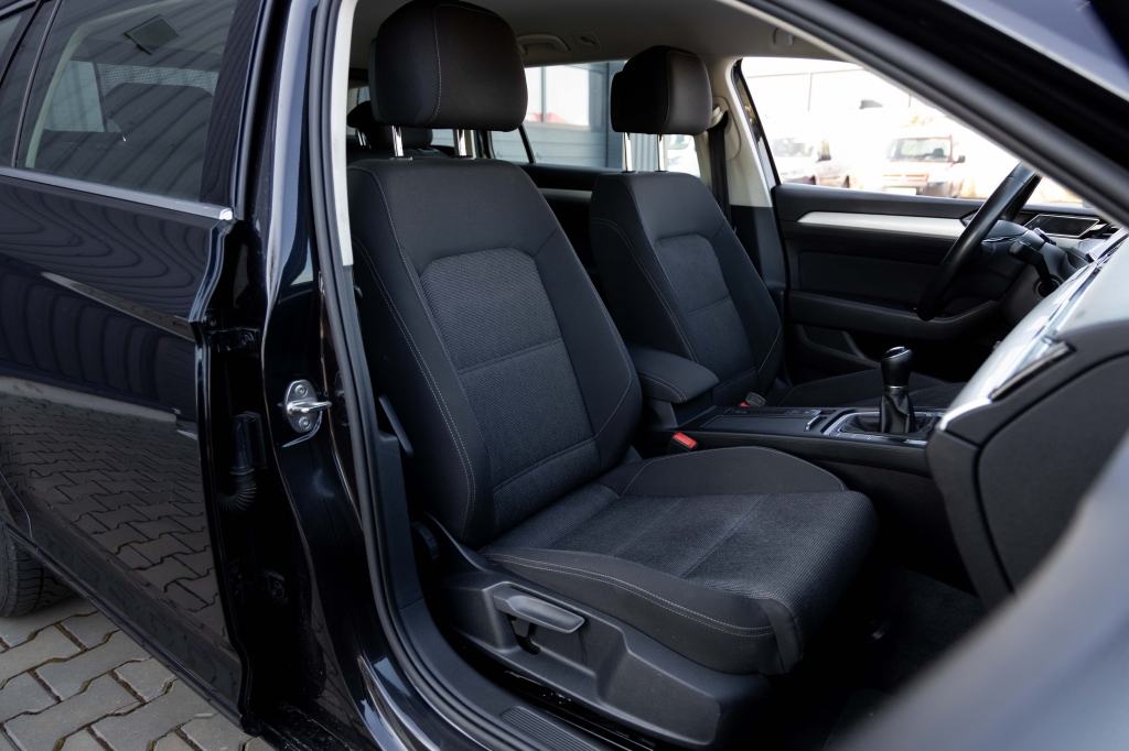 Volkswagen Passat B8 2015 фото Volkswagen Passat B8 2015 фото 28