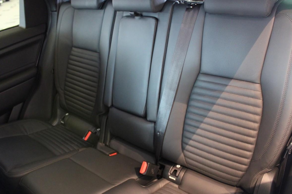 Land Rover Discovery 2017 фото 8