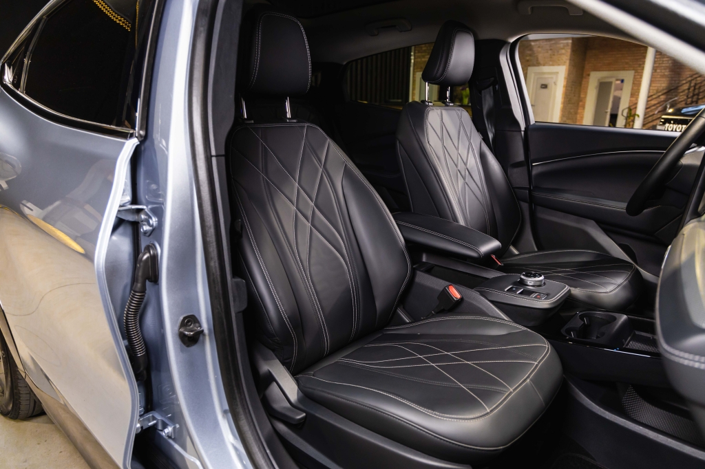 Ford Mustang Mach-E 2022 photo 35