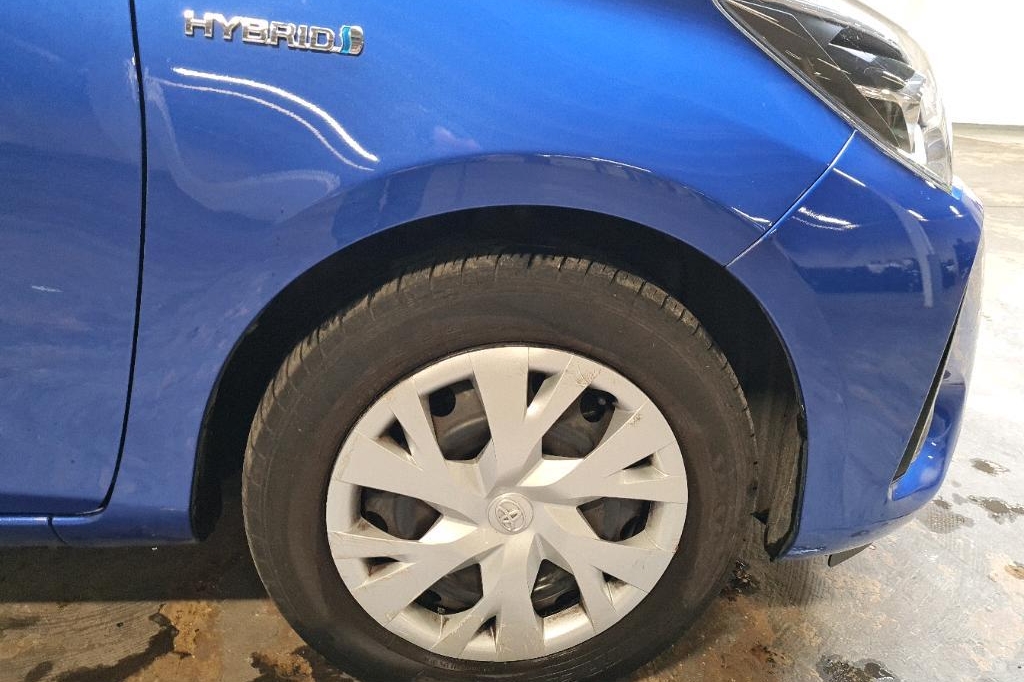 Toyota Yaris 2019 фото 28