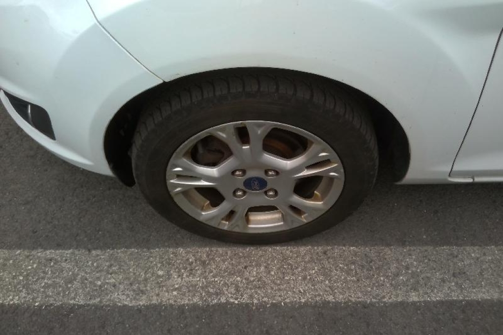 Ford Fiesta 2017 фото 9