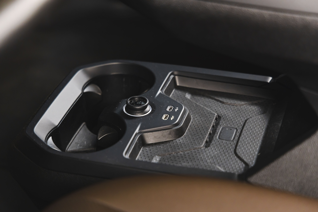 BMW iX xDrive40 2022 фото 28