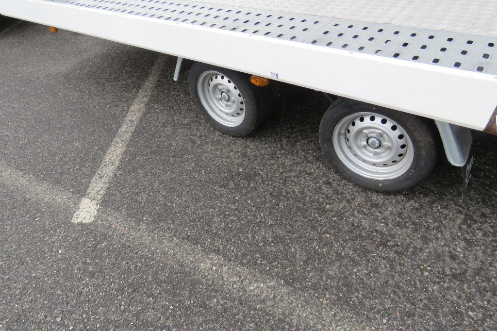 Blyss Anhänger Jupiter 2017 фото 5