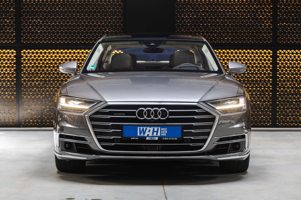 Audi A8 L 2018 фото Audi A8 L 2018 фото 3