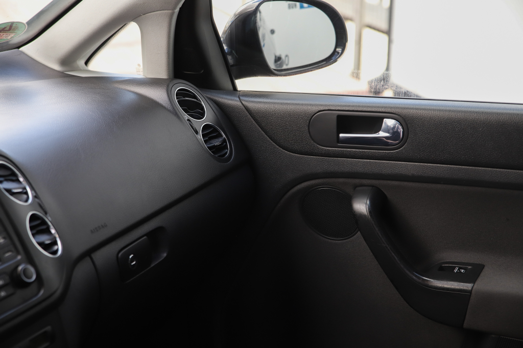 Volkswagen Golf Plus FSI 2005 photo 24