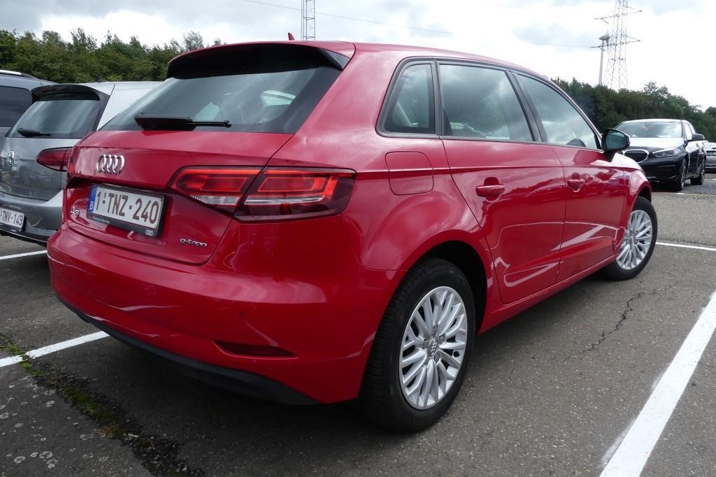 Audi A3 Sportback 2018 photo 1