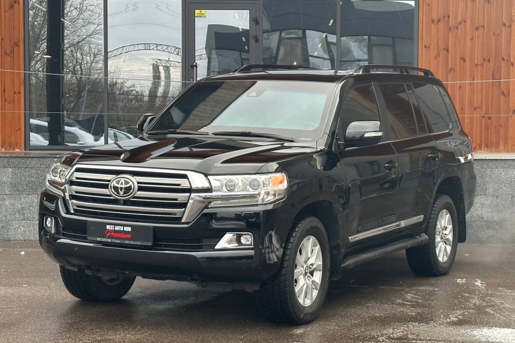 Toyota Land Cruiser 200 GUARD B6 2017 photo 2