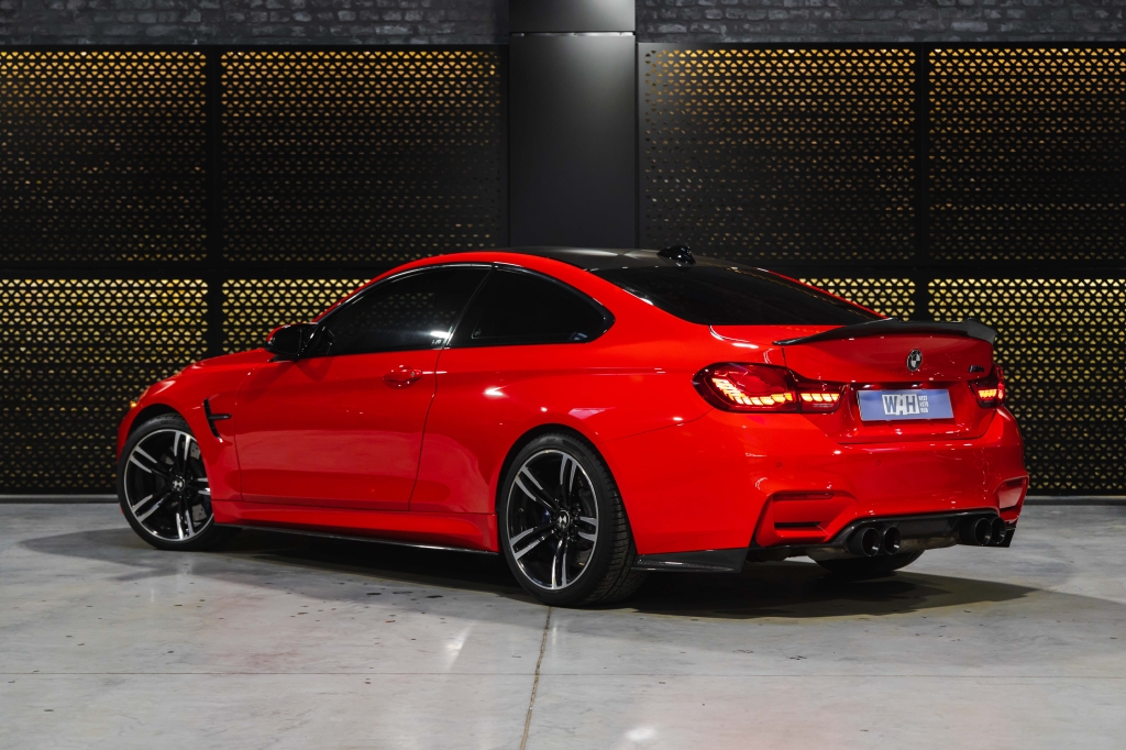 BMW M4 2015 фото BMW M4 2015 фото 19