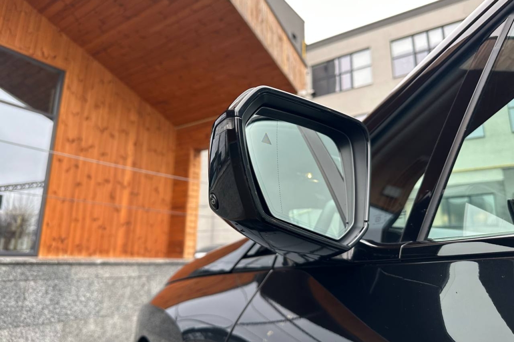 BMW iX xDrive40 2023 фото 8