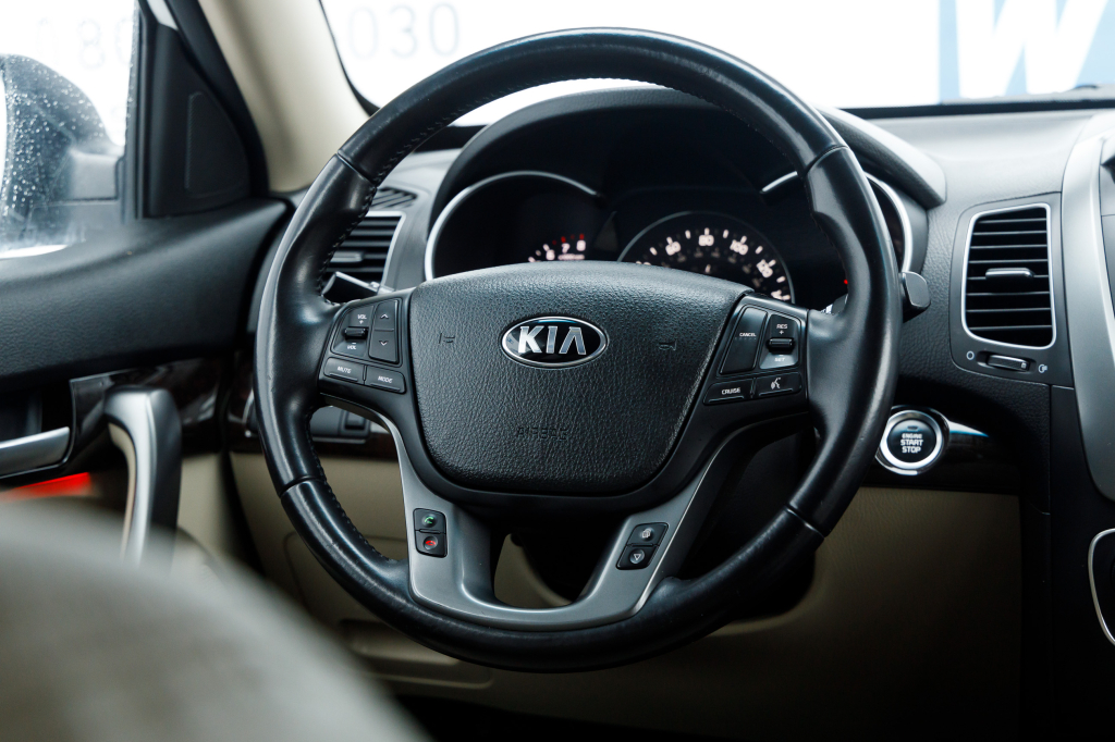 Kia Sorento LX фото 11