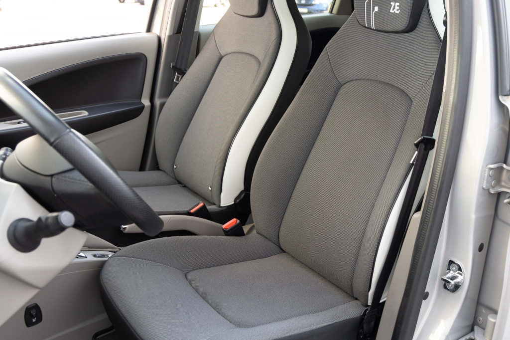 Renault Zoe 2016 фото 14