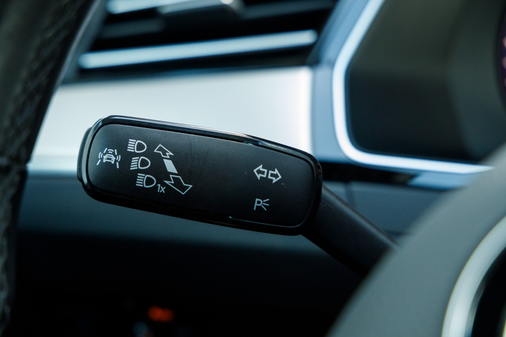 Volkswagen Passat B8 Highline 4Motion 2016 photo 19