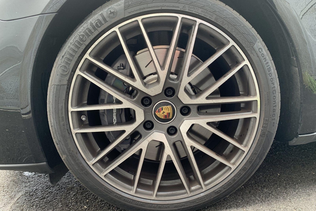 Porsche Panamera 4 2021 photo 2