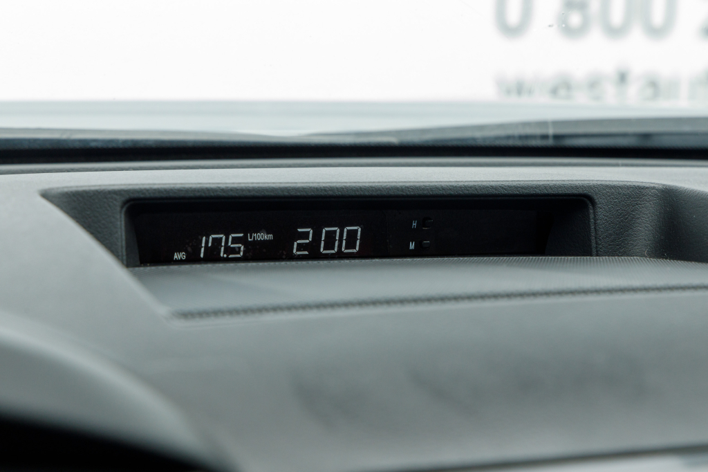 Toyota Sequoia SR5 2012 фото 29