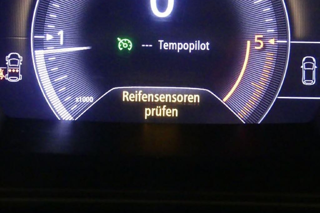 Renault Megane Grandtour 2018 photo 10