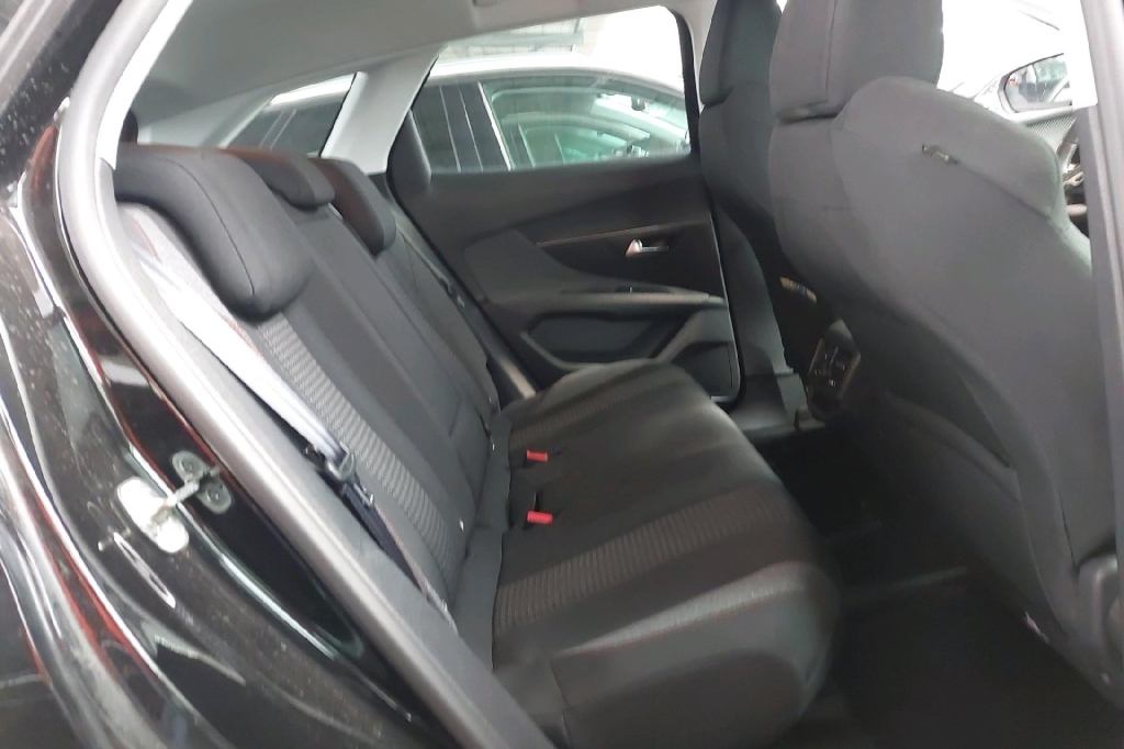 Peugeot 3008 2020 photo 1