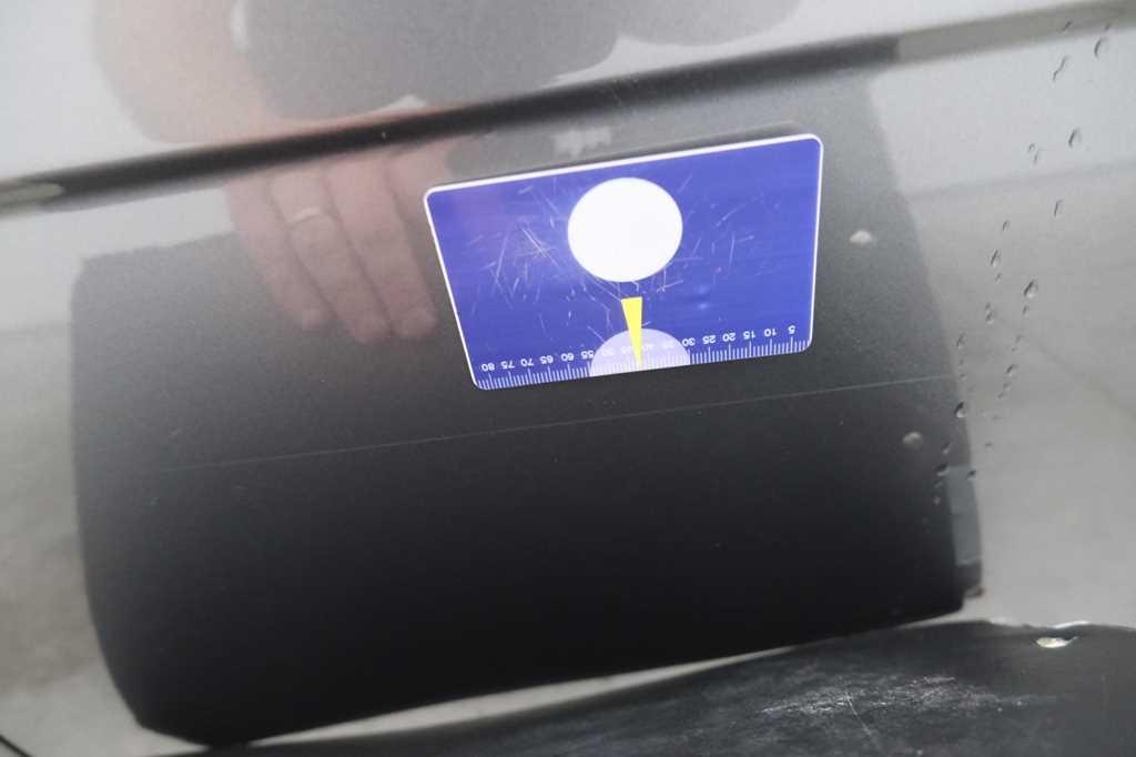 Jaguar XE 2015 photo 8