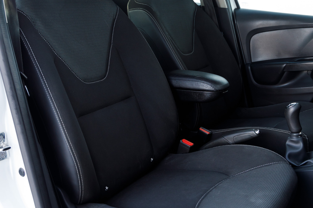 Renault Clio photo 22