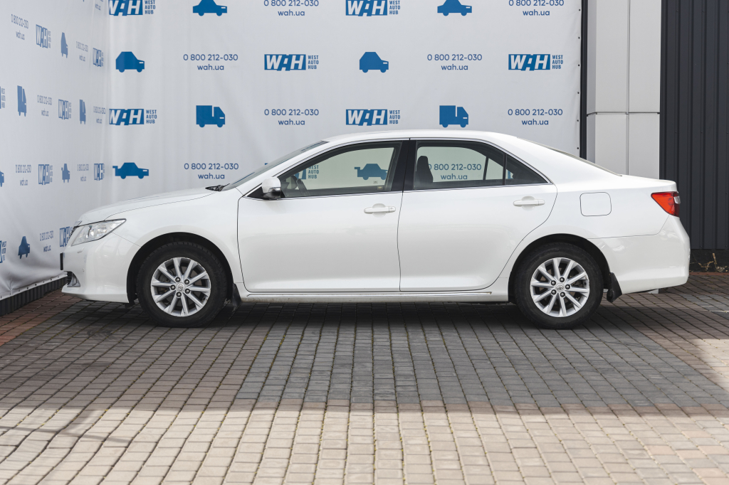 Toyota Camry 2013 фото 12