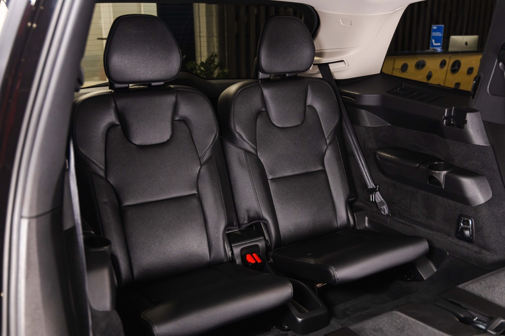 Volvo XC90 2018 фото 35