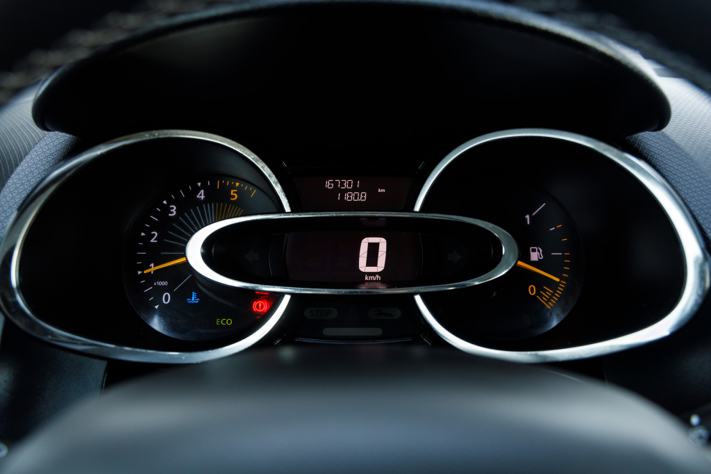 Renault Clio photo 8