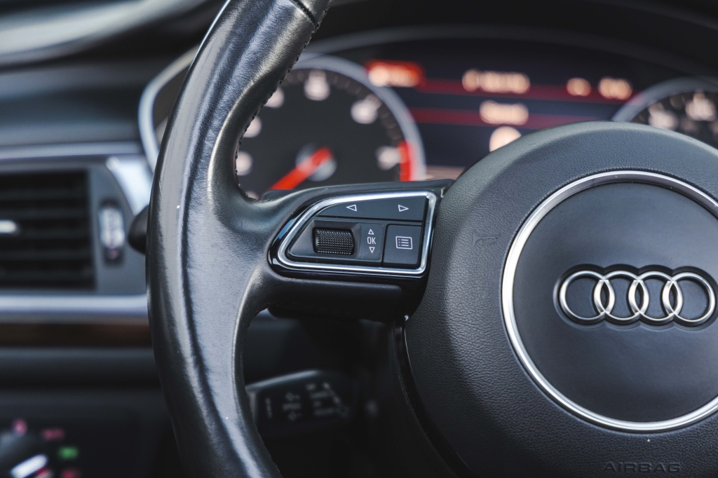 Audi A6 S-Line 2017 фото 19