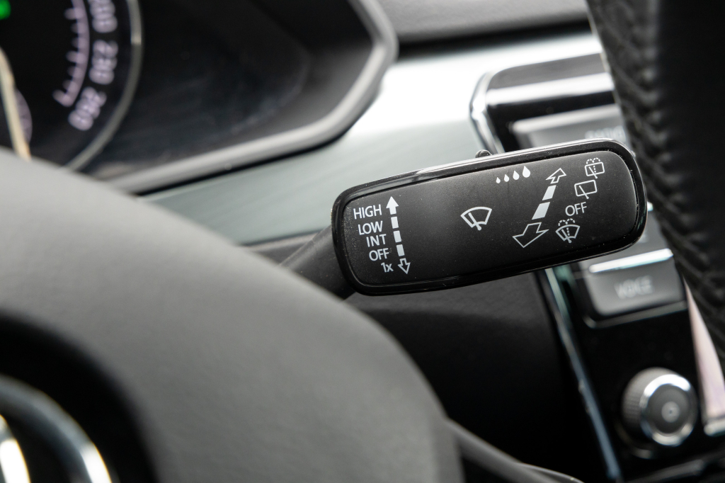 Skoda Superb 2016 фото 10