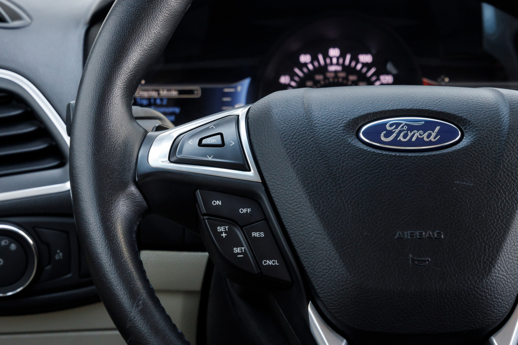 Ford Edge Titanium 2015 photo 9