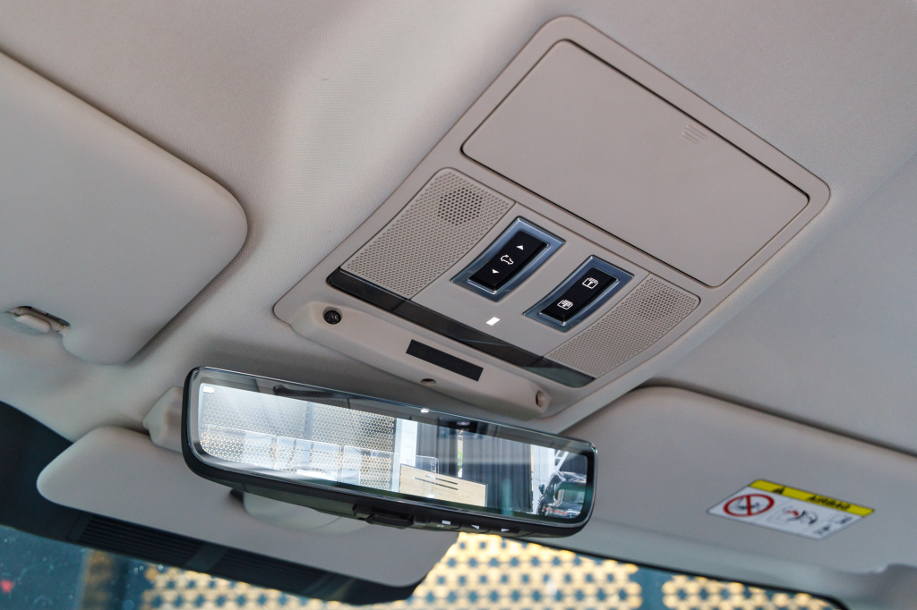 Land Rover Defender First Edition D240 2020 photo 18