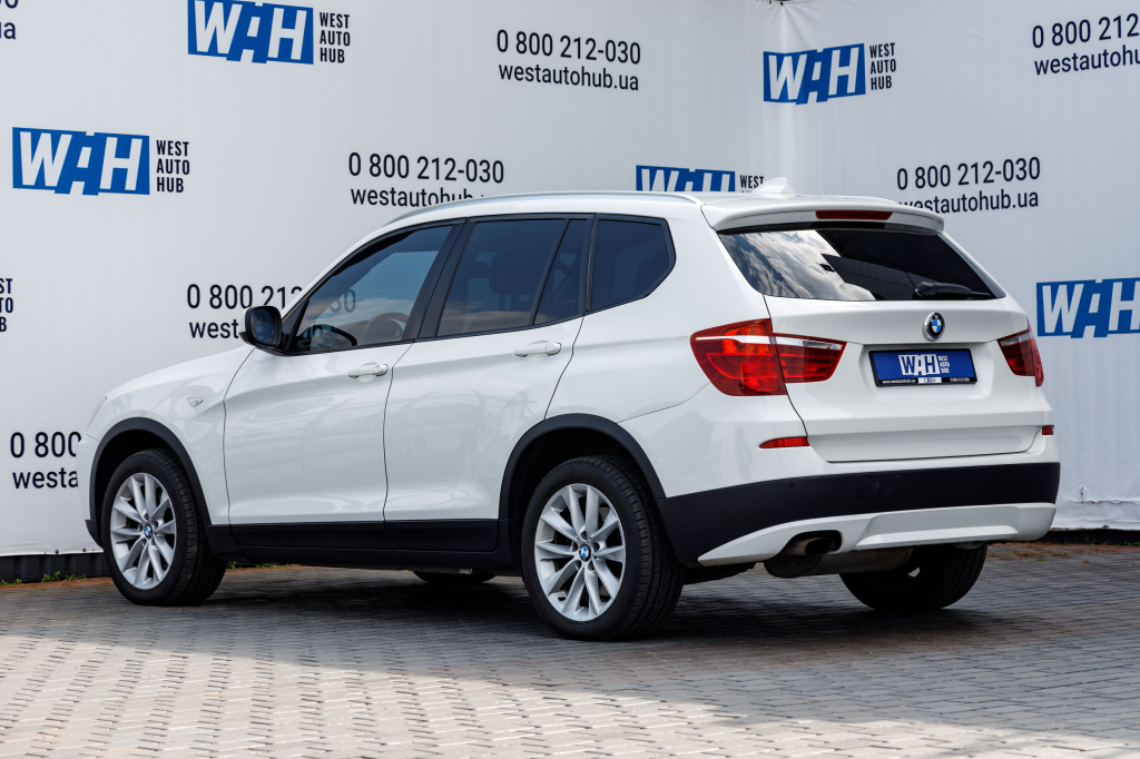 BMW X3 2011 фото 20