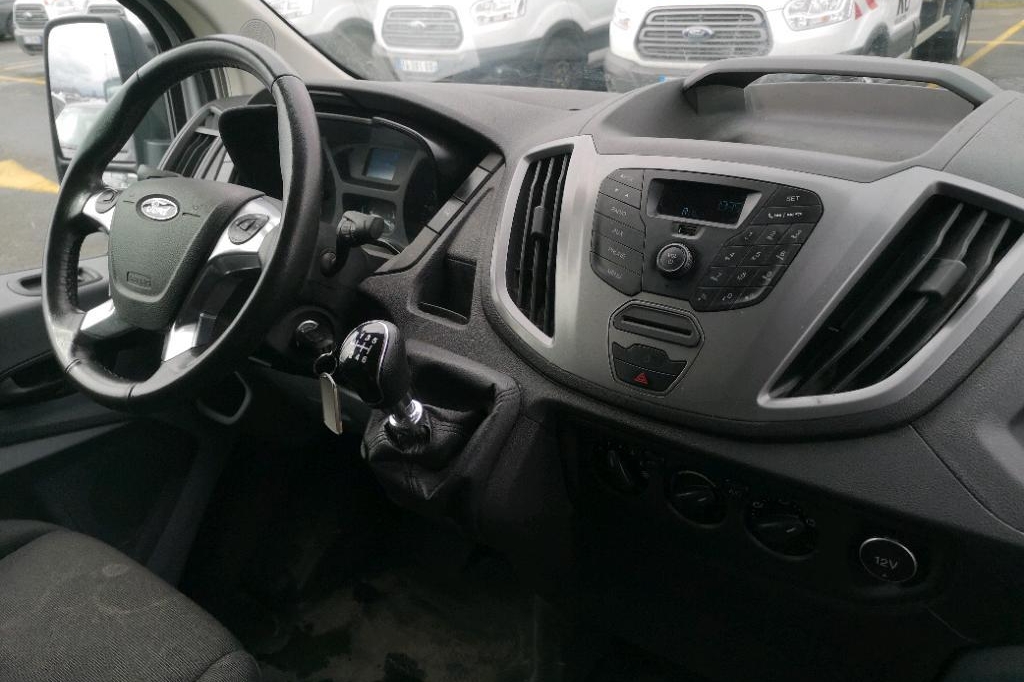 Ford Transit 2018 фото 2