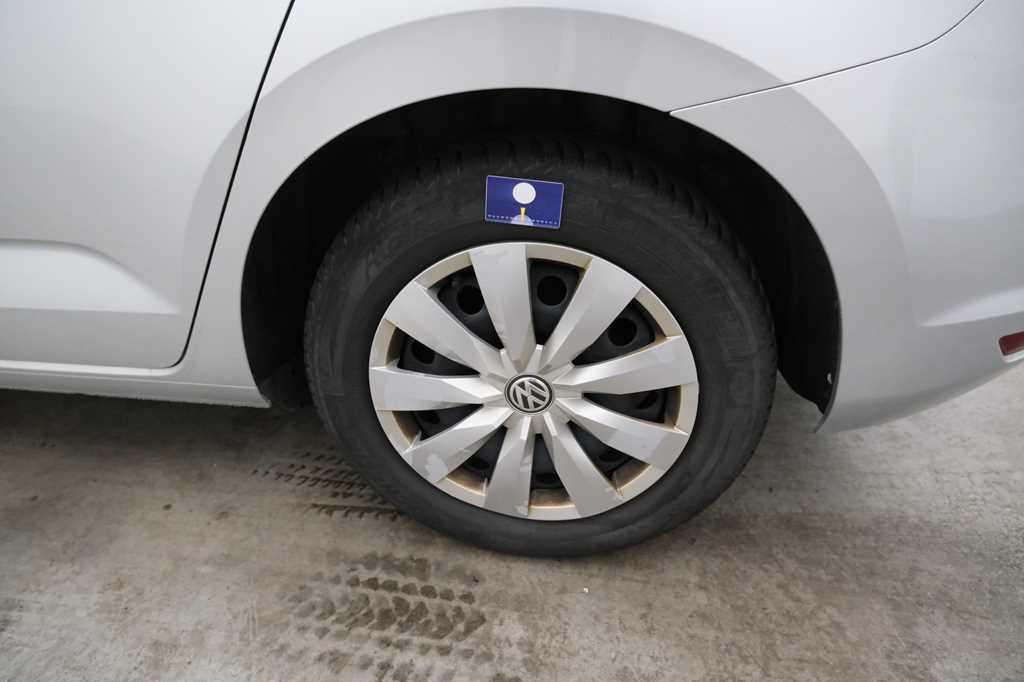 Volkswagen Touran 2018 photo 16