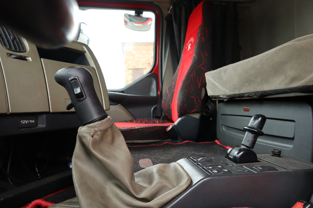 Renault Premium 440Dxi euro3 2007 photo 12