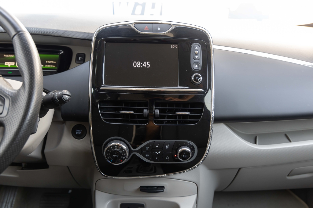 Renault Zoe 2016 фото 26